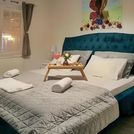 Amazing In Holiday home Vrgorac