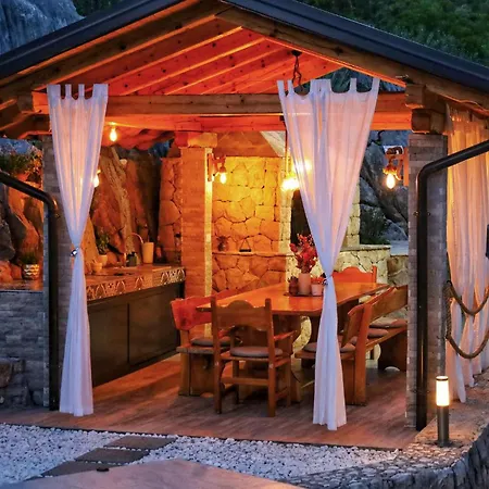 Holiday home Amazing In *